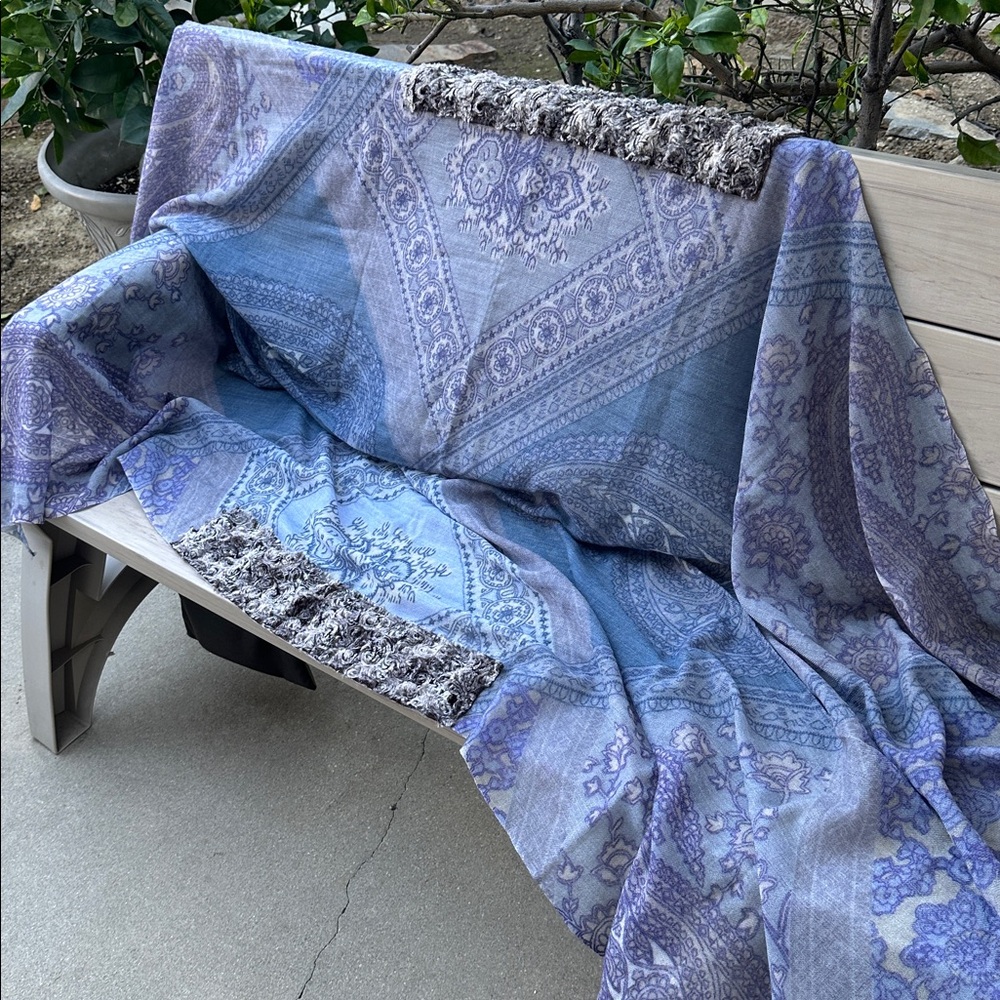 Paisley & Floral Gray Blue Purple Oversized Wool Wrap Scarf w/Faux Fur Accents - Picture 11 of 14
